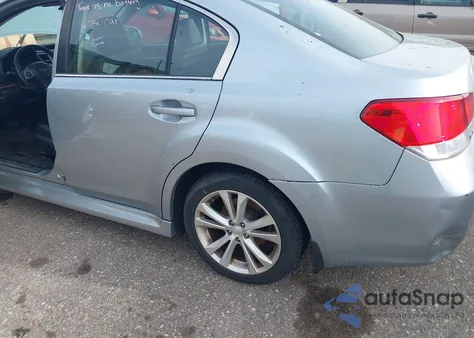 2013 Subaru Legacy 2.5I Limited из США, поврежденный, VIN 4S3BMBK60D3012163